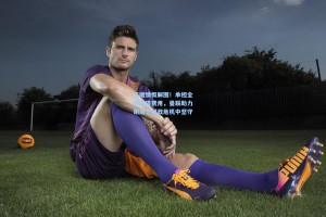 红魔慷慨解围！承担全额租借费用，曼联助力谢周三财政危机中坚守