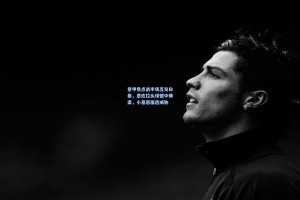 意甲焦点战半场互交白卷，恩佐拉头球憾中横梁，小基恩屡造威胁