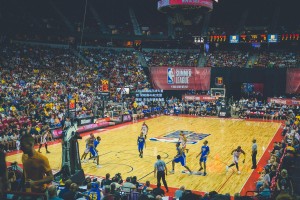 CBA联赛四月战火重燃 常规赛46轮完整保留 青岛有望承办集中赛事